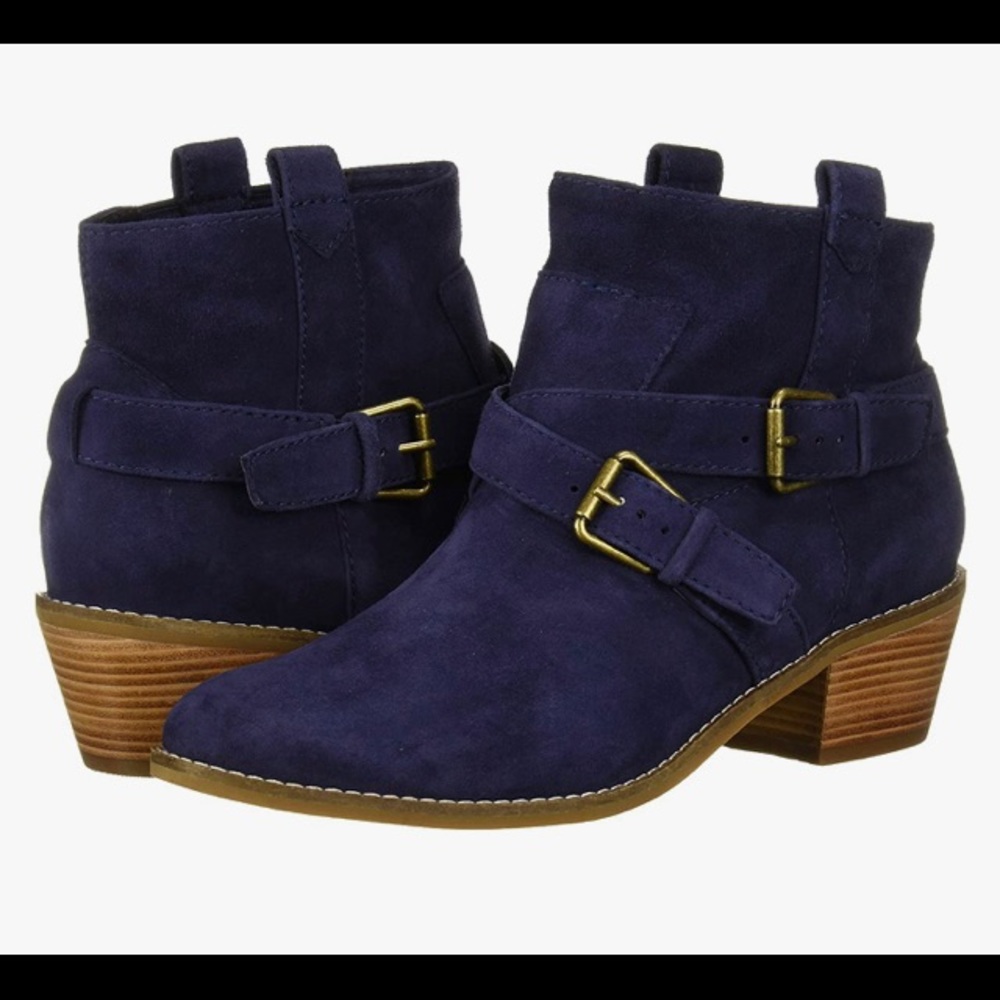 Cole Haan Jensynn navy blue suede booties 8.5M